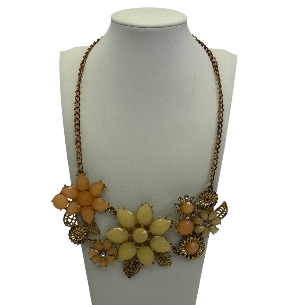 Gold Tone Peach Cream Floral Bib Statement Necklace Rhinestone Y2K Chunky 90s